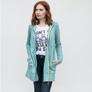 Evy's Tree Anne Marie Hoodie in Ocean, size medium